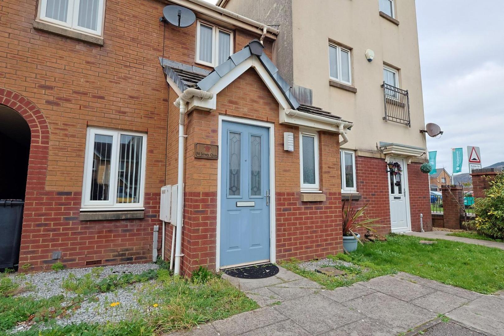 Relaxing 2-Bed Coastal Escape In Port Talbot Apartment Exterior photo